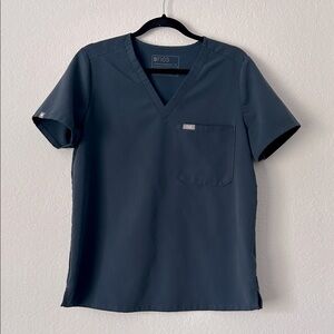 Figs Medium Catarina & HW Yolas scrub set in Dark Harbor